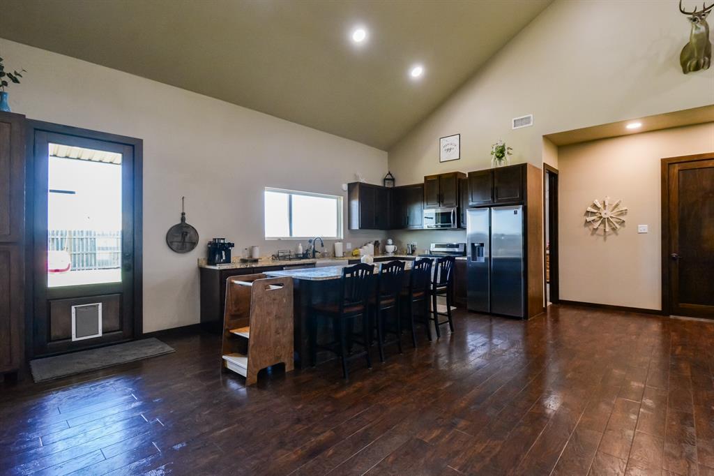 605 Fm 614 Property Photo 8
