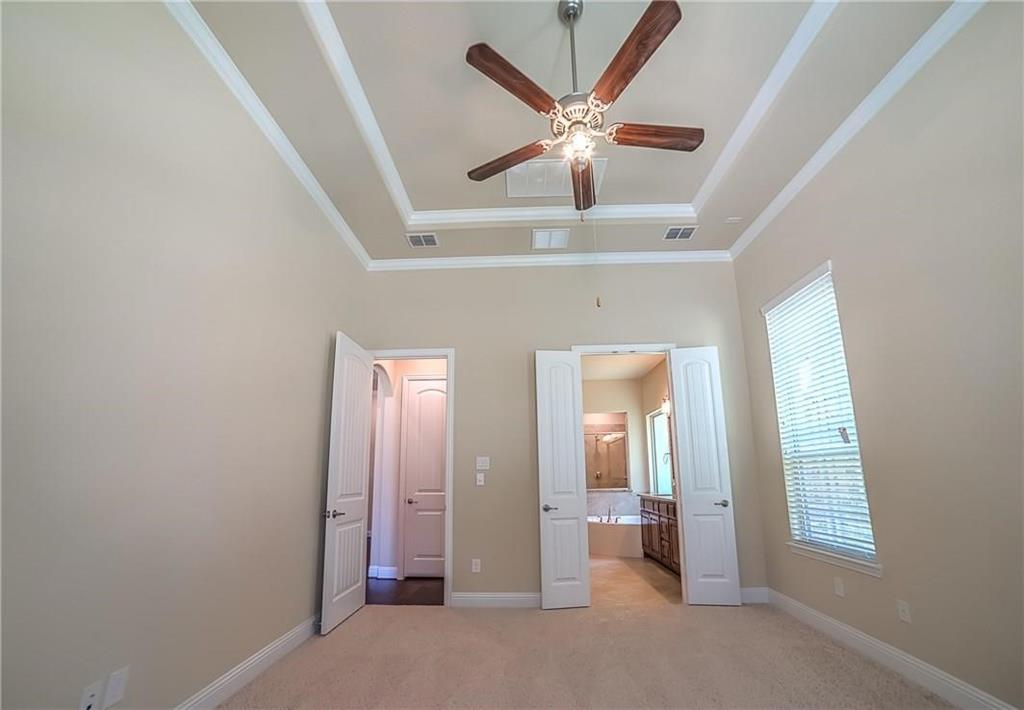7124 Isle Royal Lane Property Photo 9