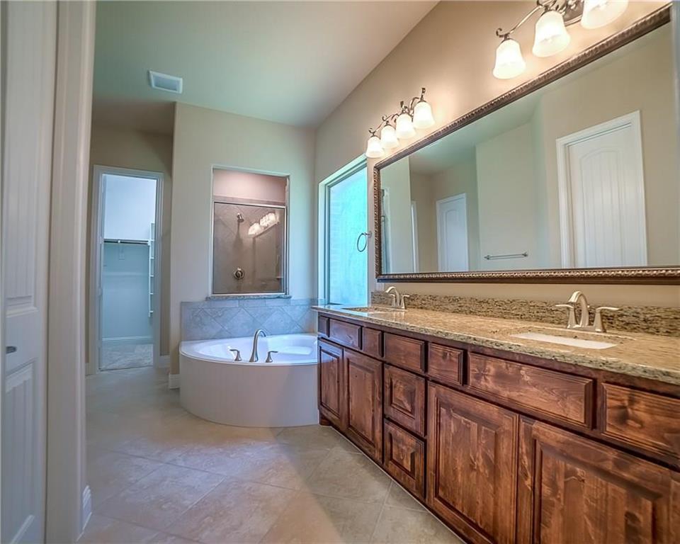 7124 Isle Royal Lane Property Photo 10