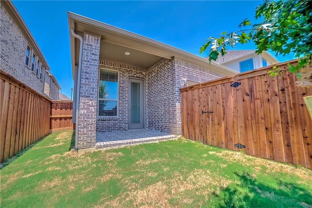 7124 Isle Royal Lane Property Photo 17