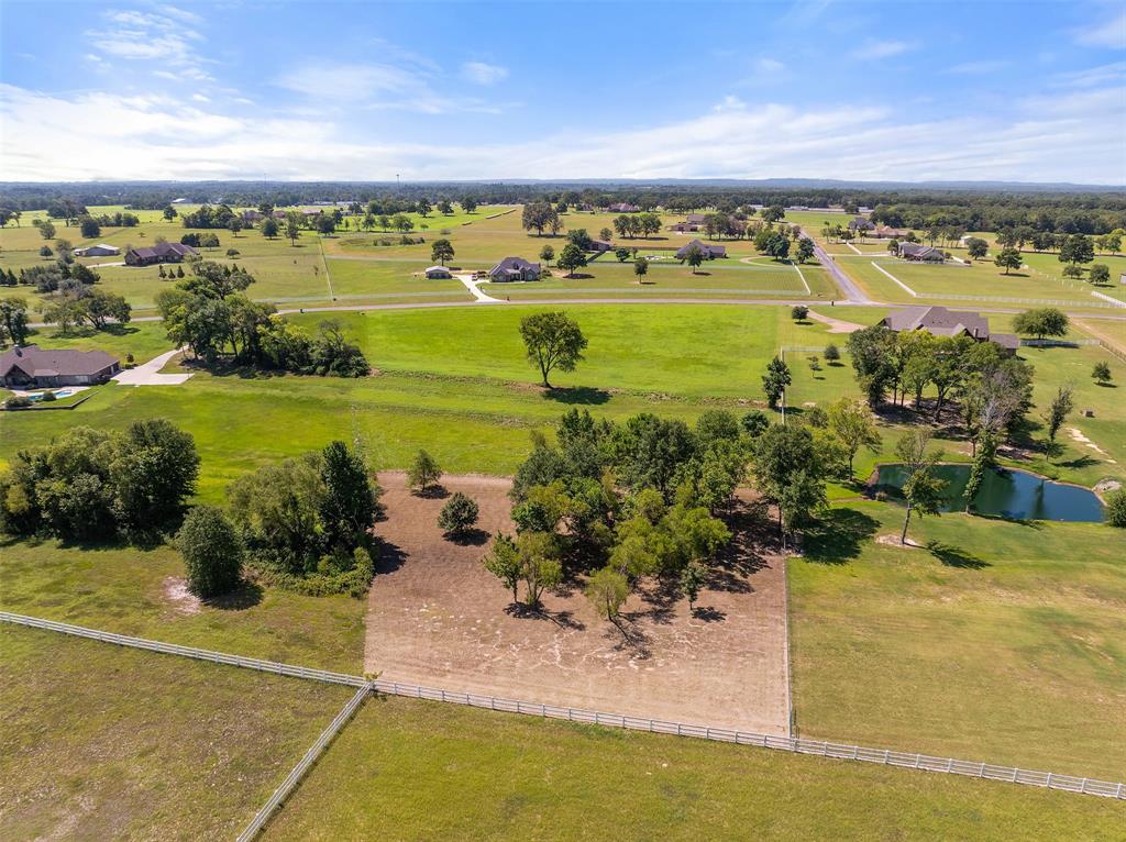 23050 Bridle View Drive Property Photo 8