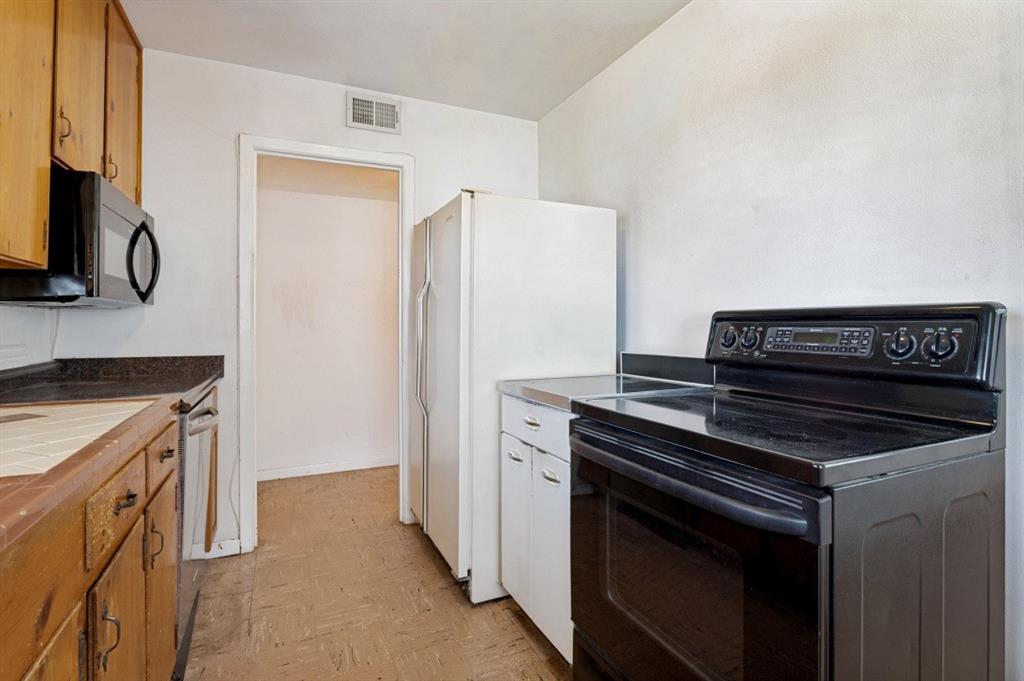 408 Bryan Drive Property Photo 12