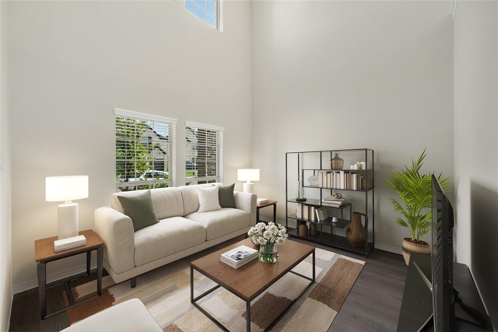 1117 Goldfinch Drive Property Photo 3
