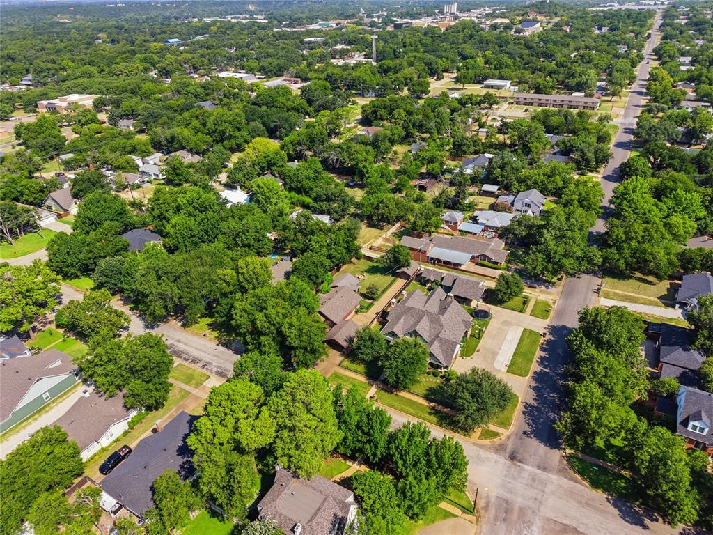 815 Brazos Street Property Photo 23