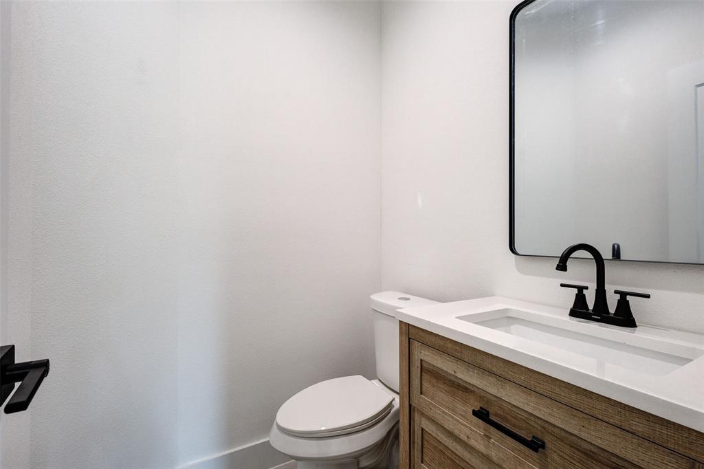 1911 Bickers Street Property Photo 21