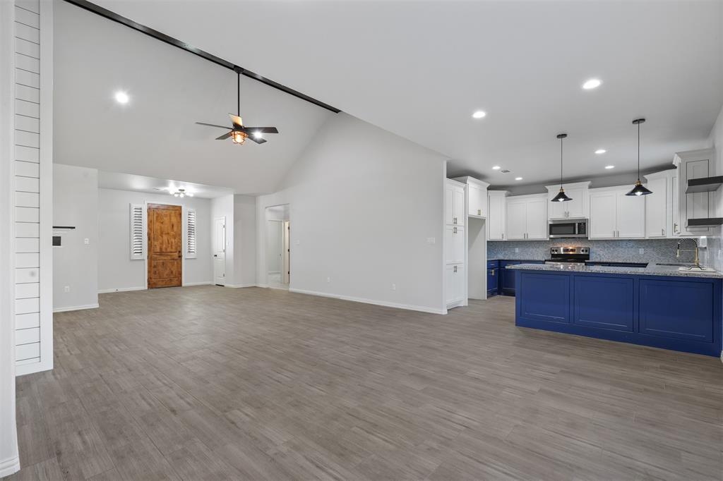 2524 Creek Drive Property Photo 6