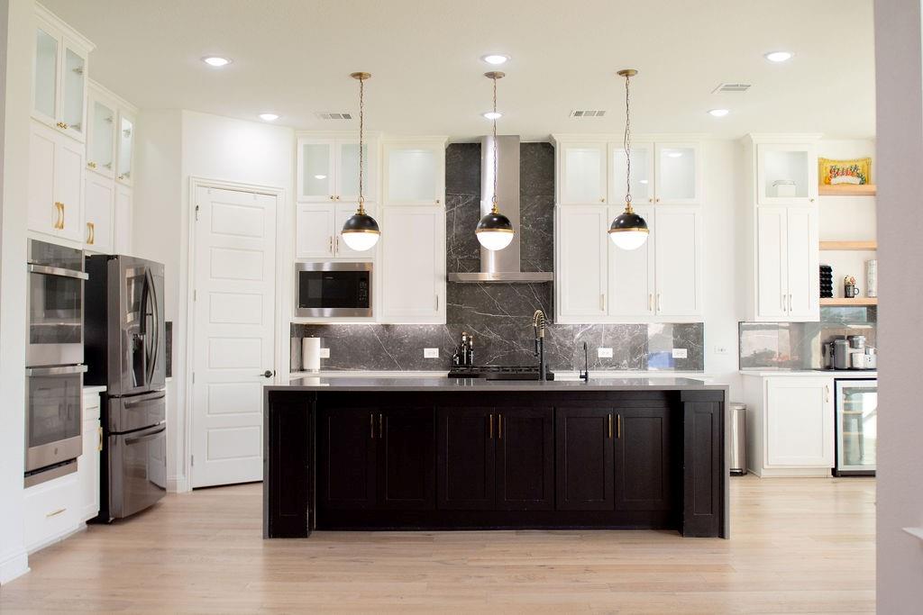 8148 Castlebridge Property Photo 3