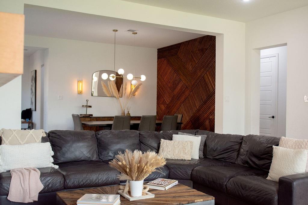 8148 Castlebridge Property Photo 7