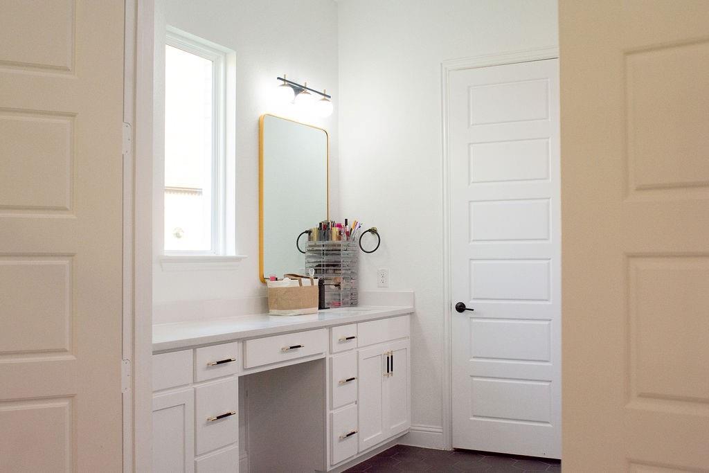 8148 Castlebridge Property Photo 11