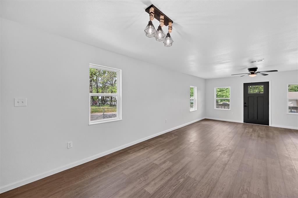 3500 Baylor Street Property Photo 8