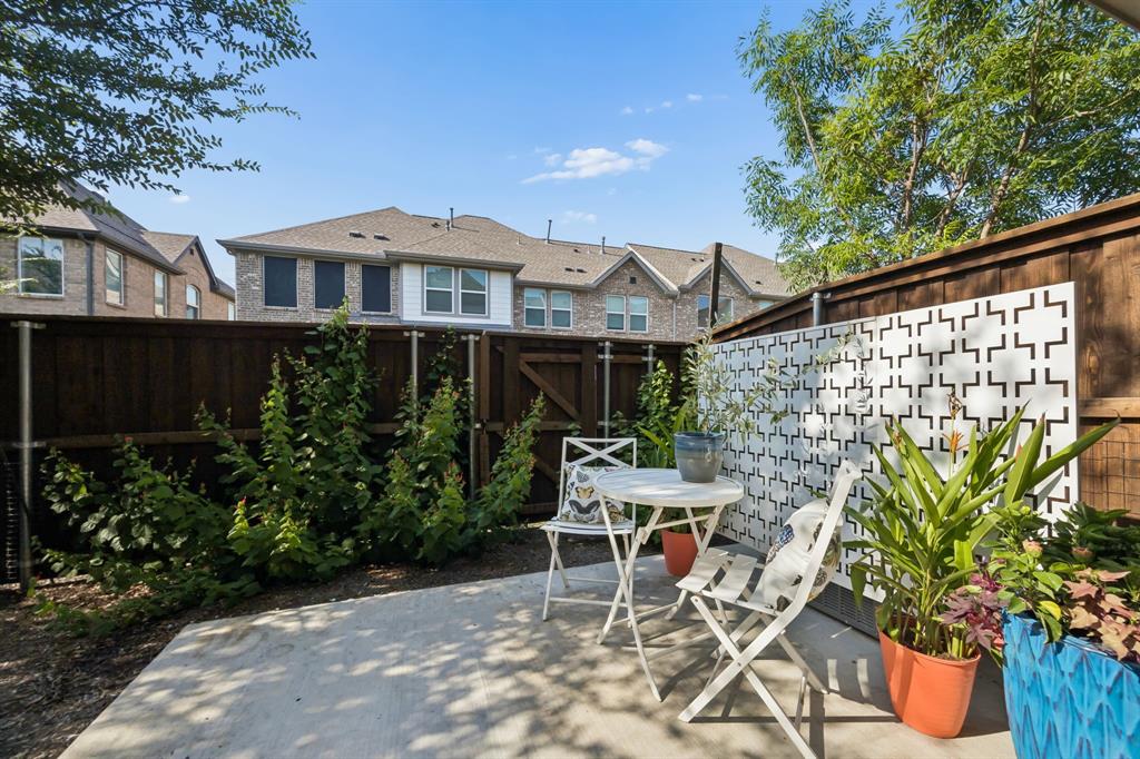 975 Emil Place Property Photo 16