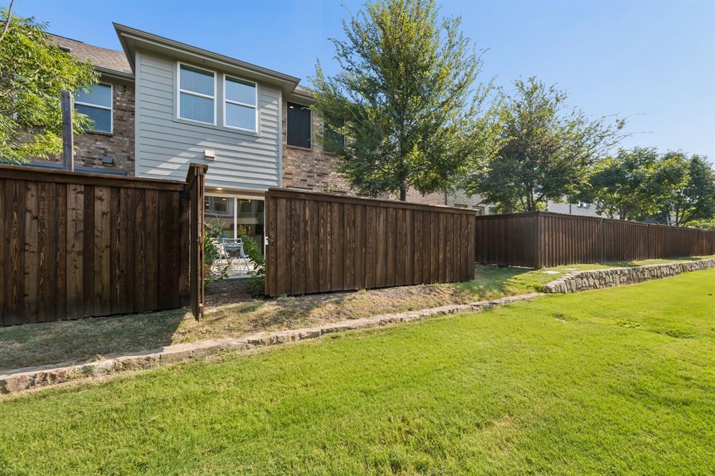 975 Emil Place Property Photo 17