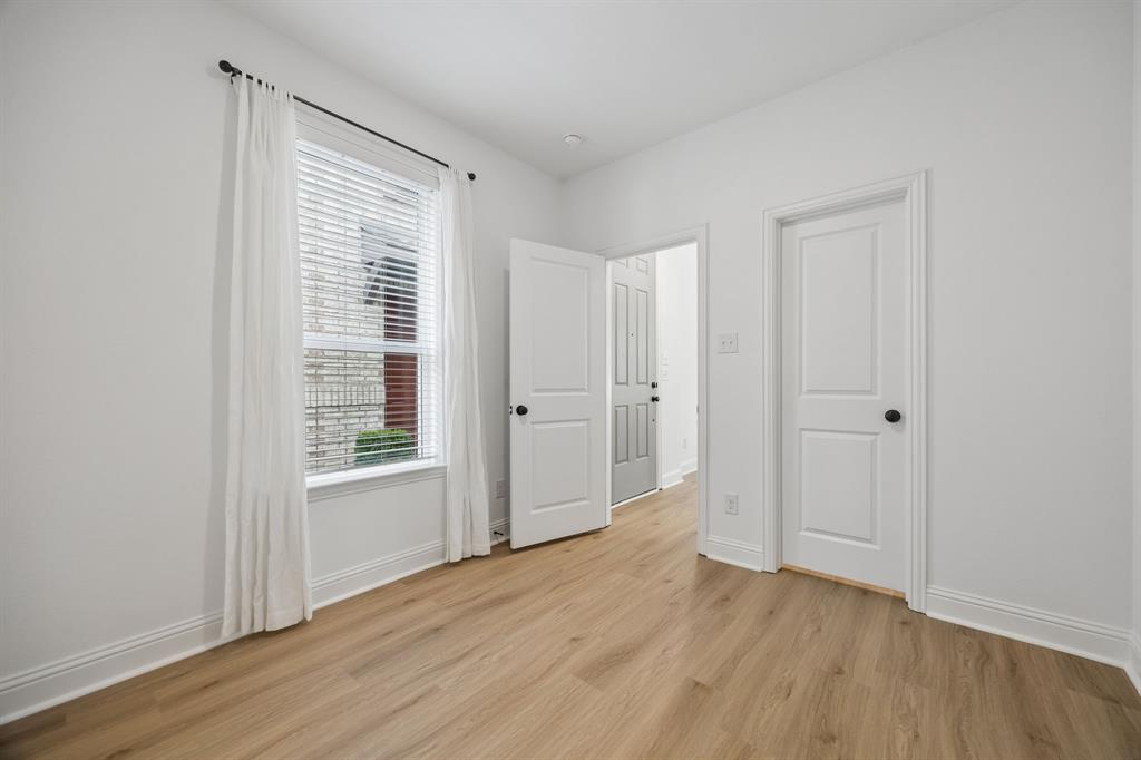 975 Emil Place Property Photo 22