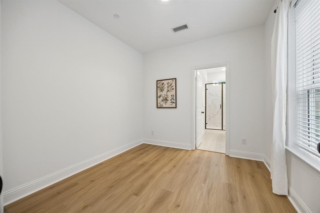 975 Emil Place Property Photo 23
