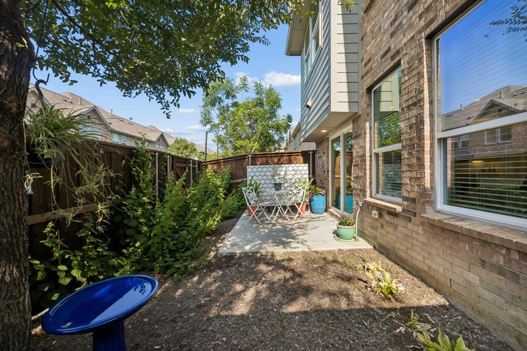 975 Emil Place Property Photo 37