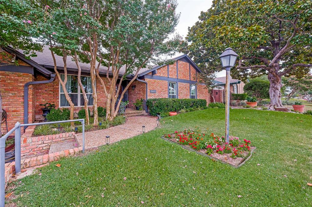7440 Woodthrush Drive Property Photo 1