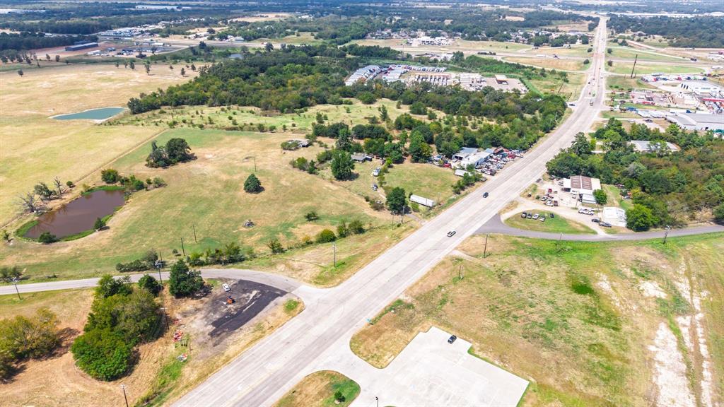 1351 S State Highway 19 Property Photo 7
