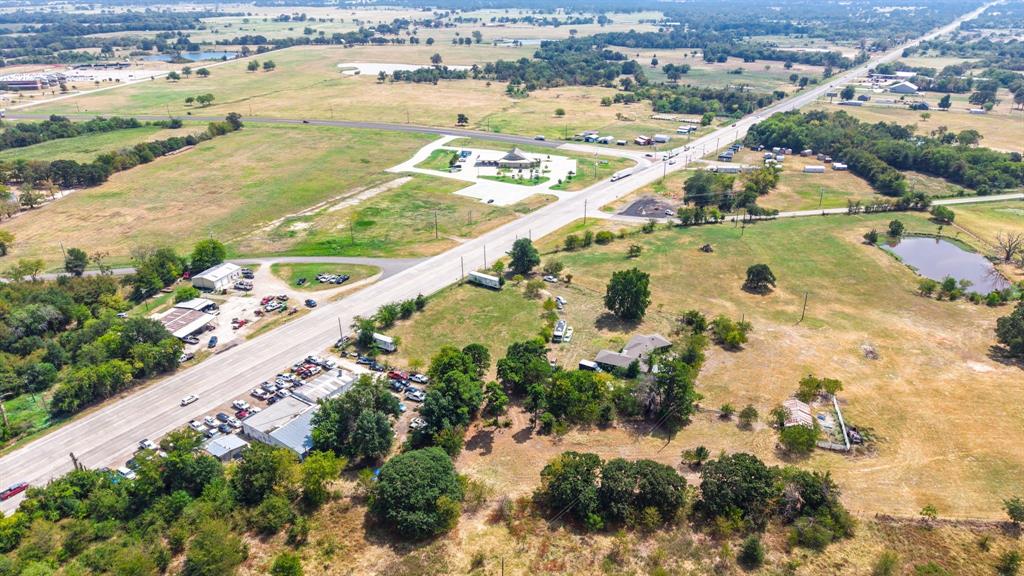 1351 S State Highway 19 Property Photo 17
