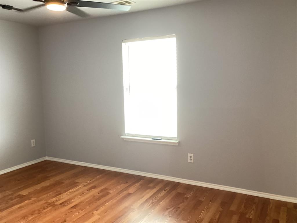 5012 Raymond Drive Property Photo 19