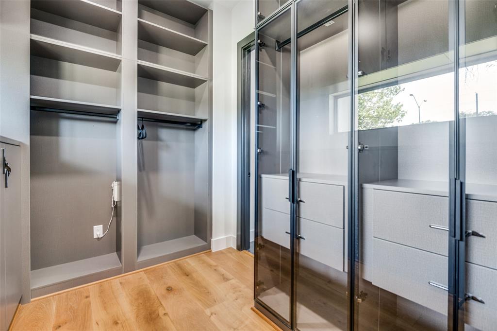 10923 Marsh Lane Property Photo 19