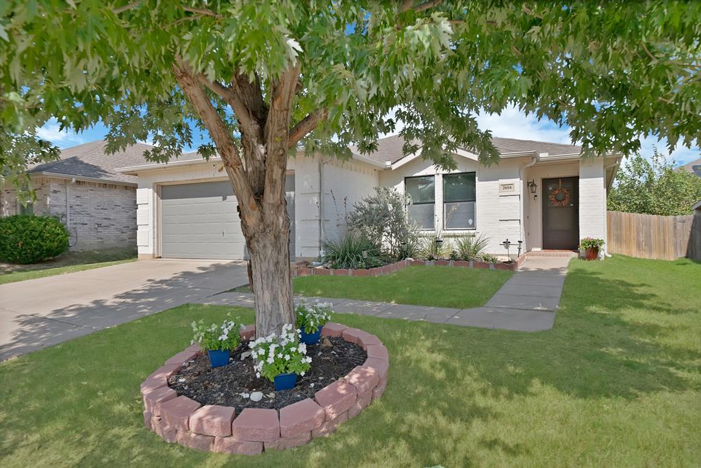 7604 Scarlet View Trail Property Photo 1