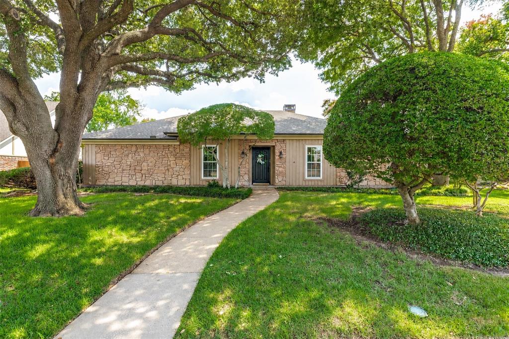2212 Kirby Drive Property Photo 1