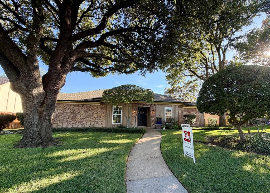 2212 Kirby Drive Property Photo 1