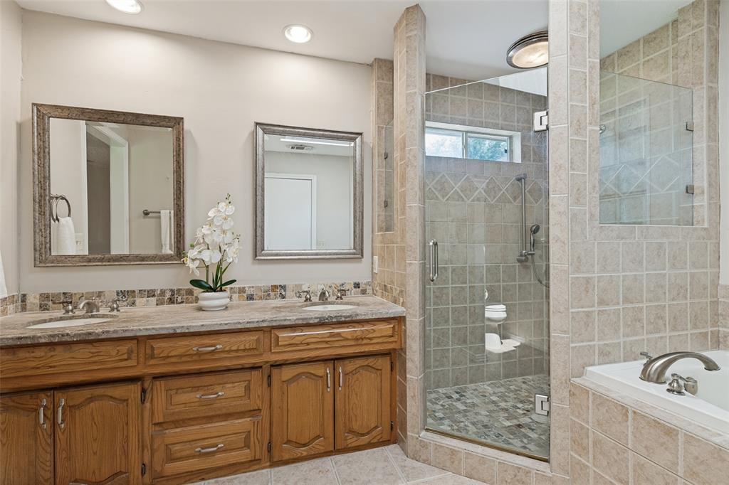 2212 Kirby Drive Property Photo 15
