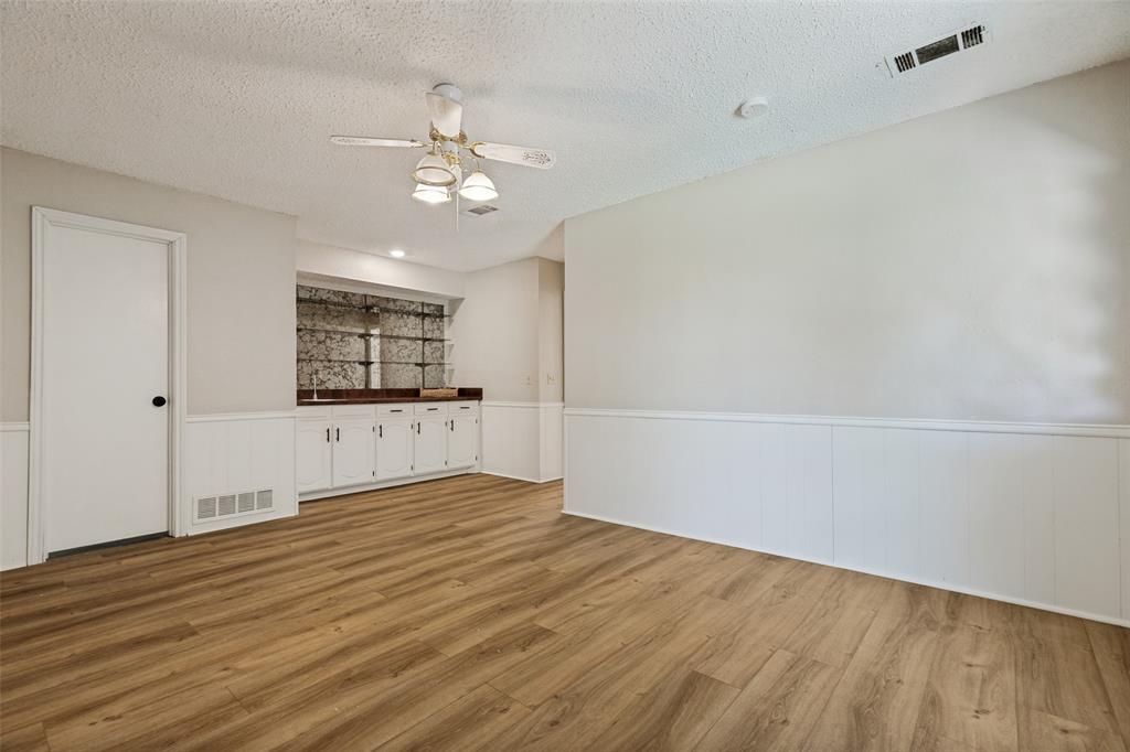 2212 Kirby Drive Property Photo 27