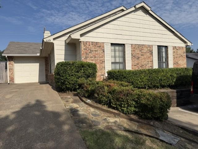 3125 Grapevine Lane Property Photo 1