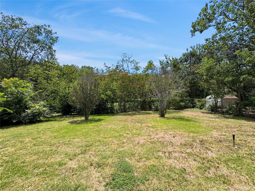 1319 Wisteria Way Property Photo 15