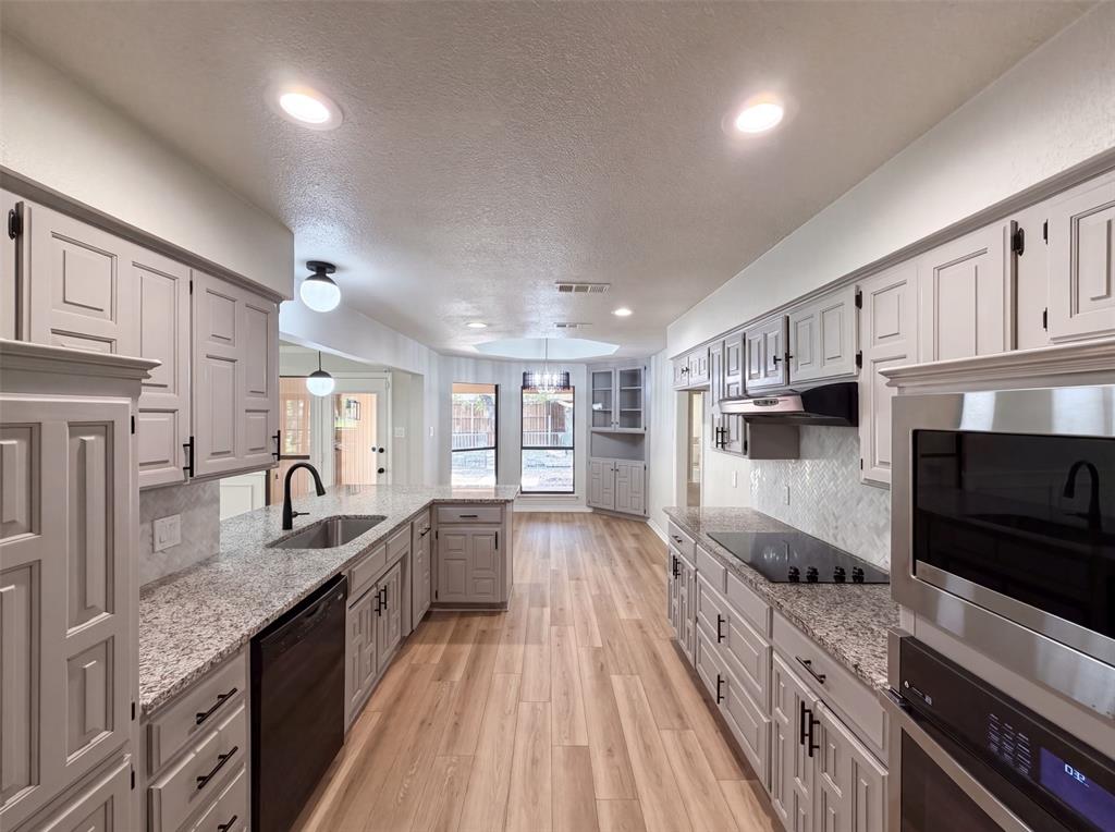9 Muirfield Court Property Photo 2