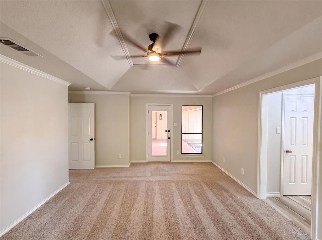 9 Muirfield Court Property Photo 10