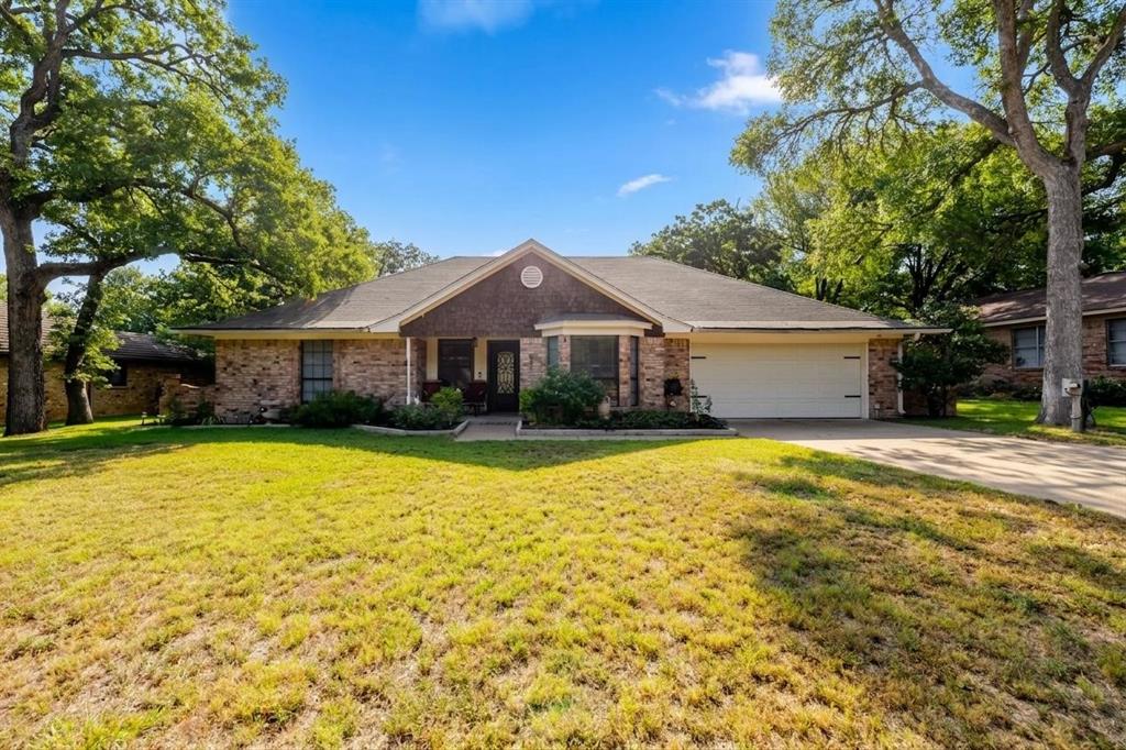 22 Greenbriar Street Property Photo 3