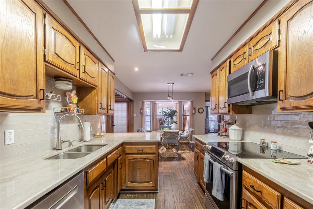 22 Greenbriar Street Property Photo 10