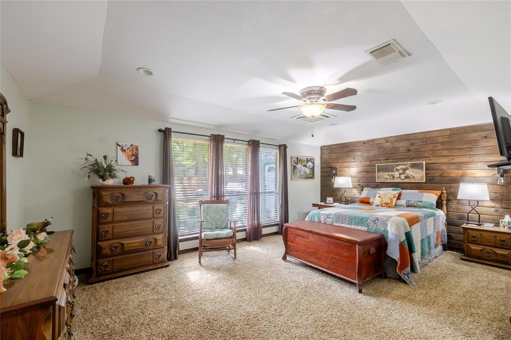 22 Greenbriar Street Property Photo 15