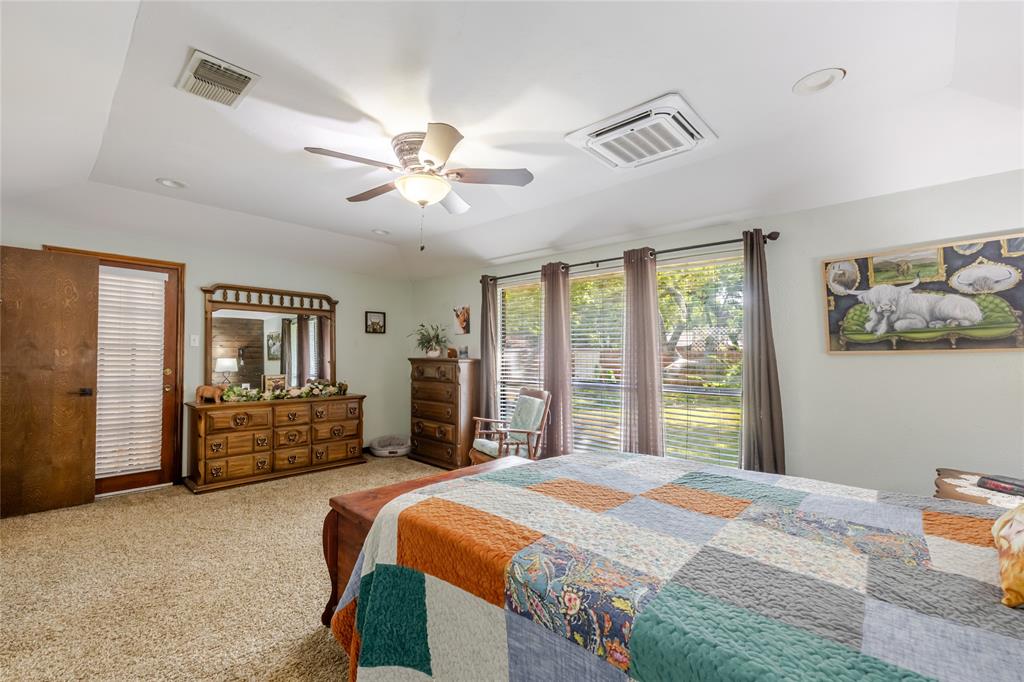 22 Greenbriar Street Property Photo 17