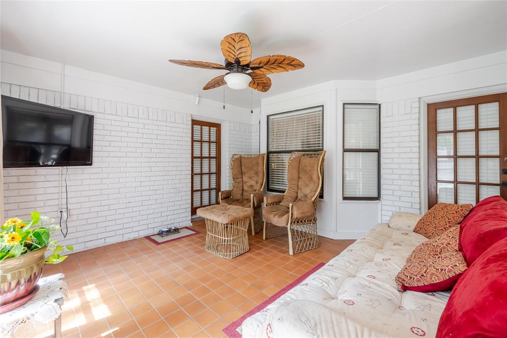22 Greenbriar Street Property Photo 30