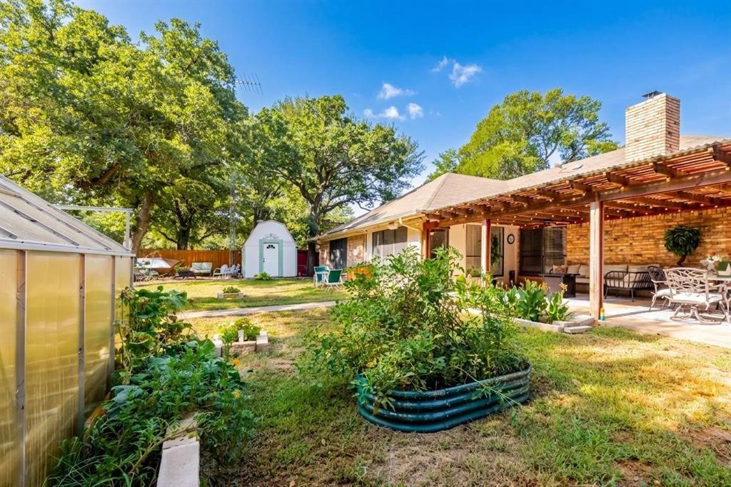 22 Greenbriar Street Property Photo 36