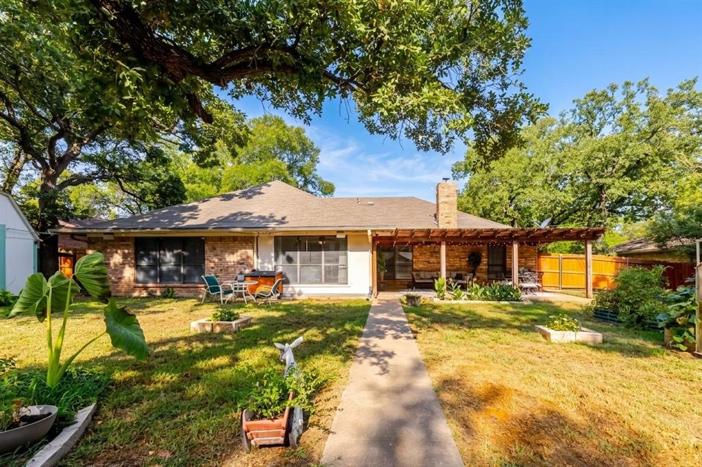 22 Greenbriar Street Property Photo 37