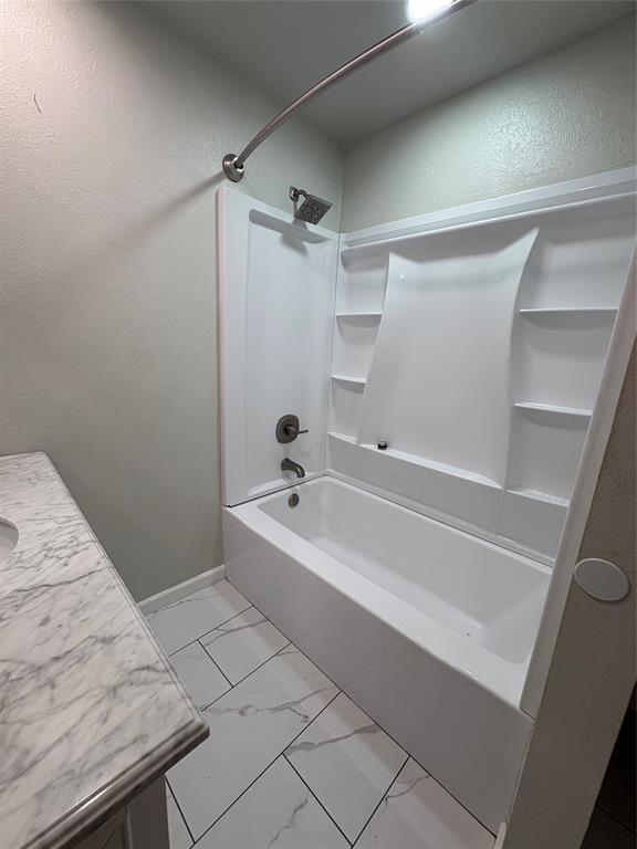 615 Oak Forest Drive Property Photo 17