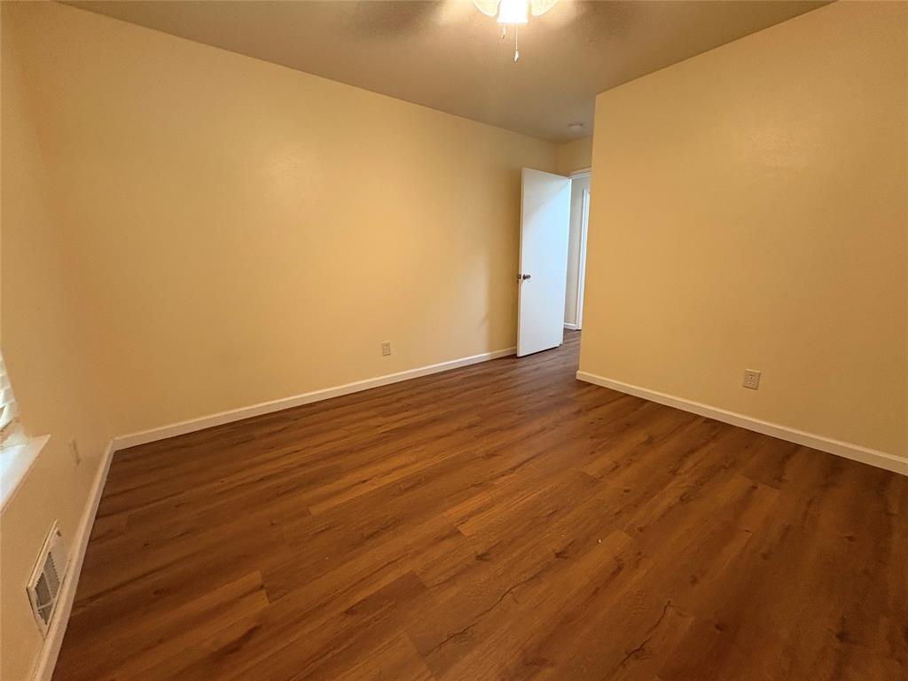 615 Oak Forest Drive Property Photo 19
