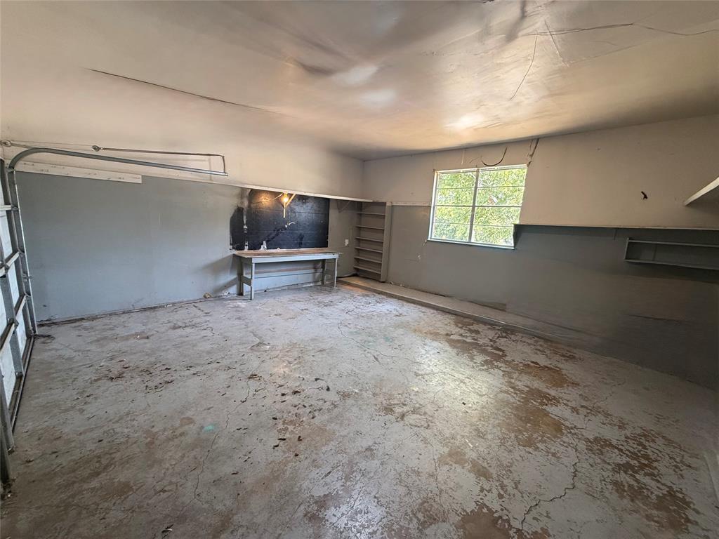 2403 Panhandle Street Property Photo 24