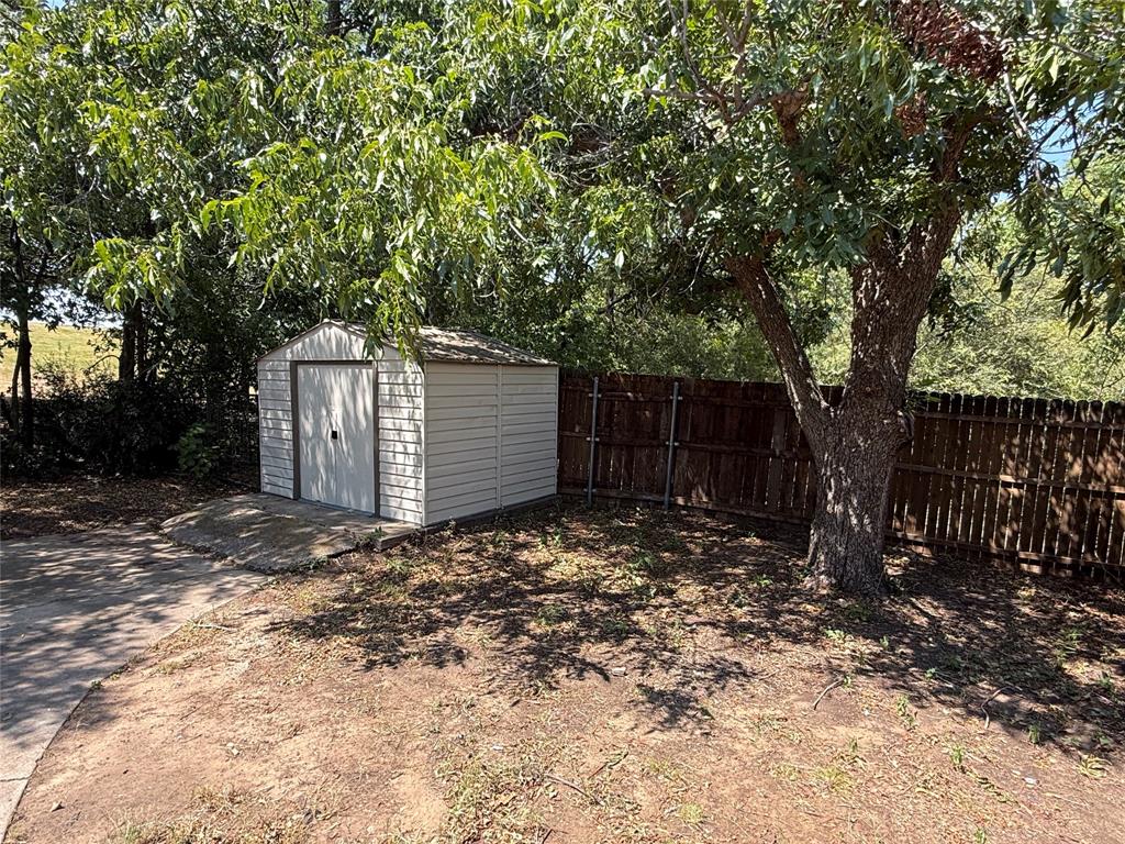 2403 Panhandle Street Property Photo 25