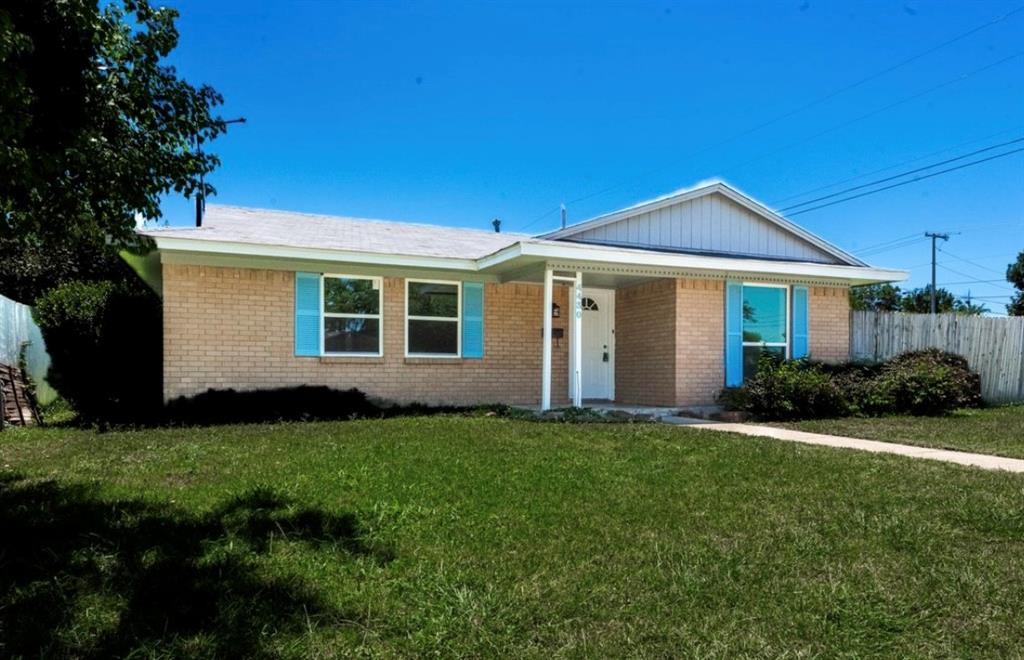 4430 Windsor Drive Property Photo 3
