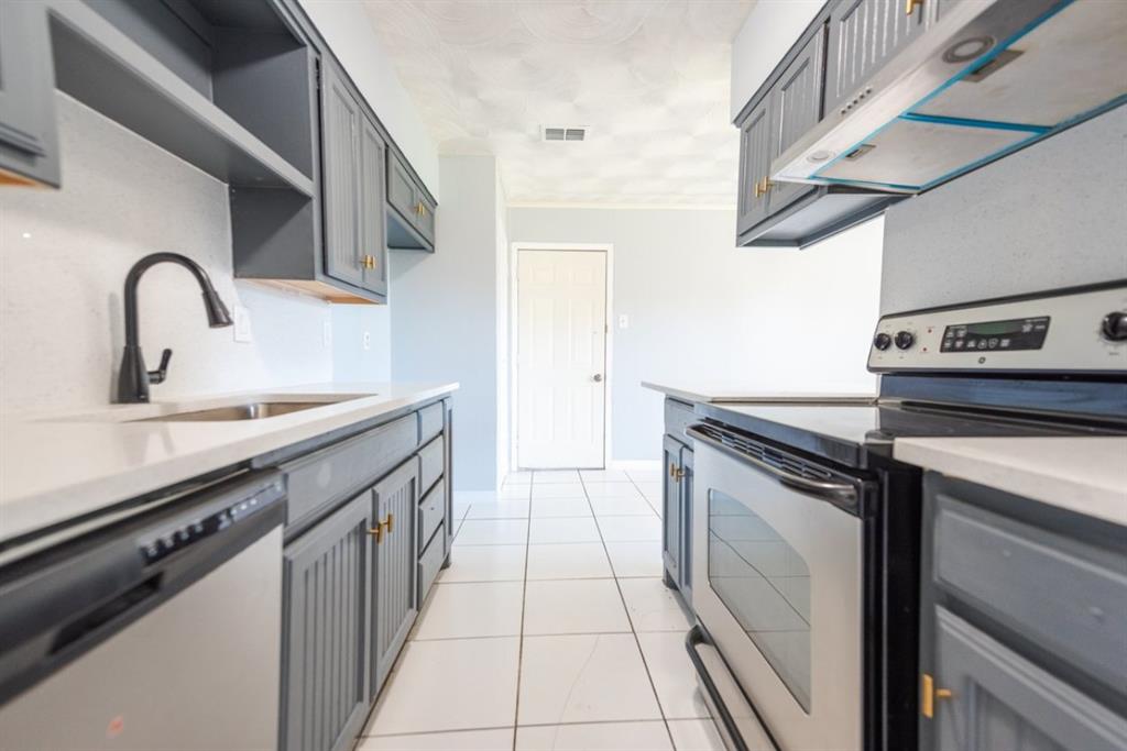 4430 Windsor Drive Property Photo 10