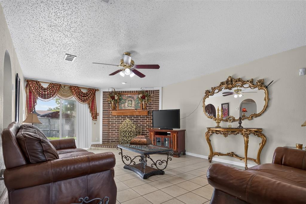 2224 Crockett Drive Property Photo 10