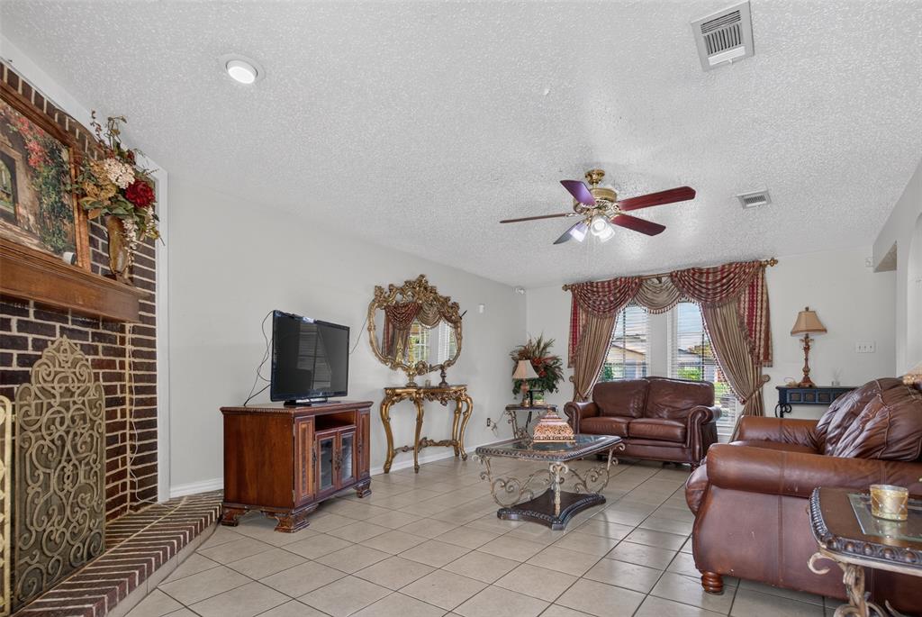 2224 Crockett Drive Property Photo 11