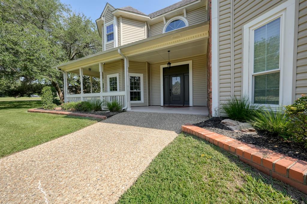 1881 Valley View Lane Property Photo 5