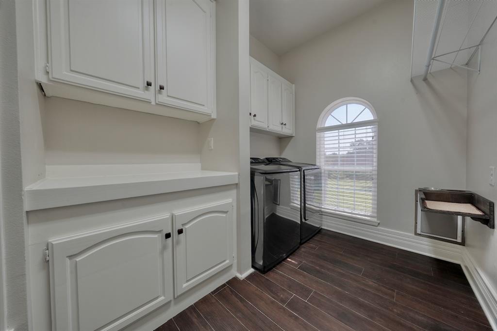 1881 Valley View Lane Property Photo 22